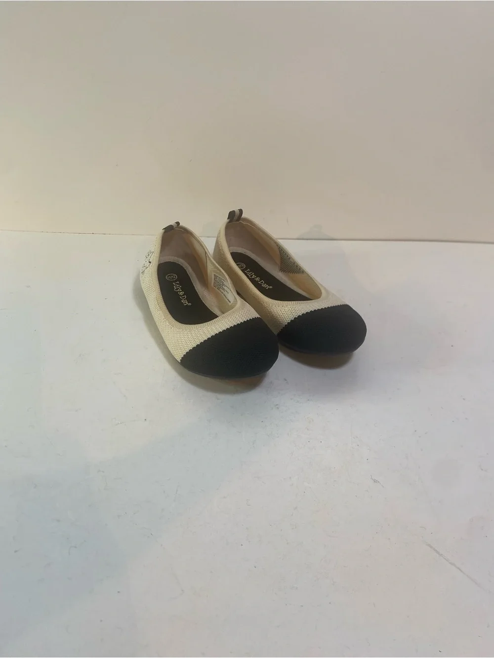 Lily And Dan Black & Ivory Woven Cat Detail Flats Size 11/12